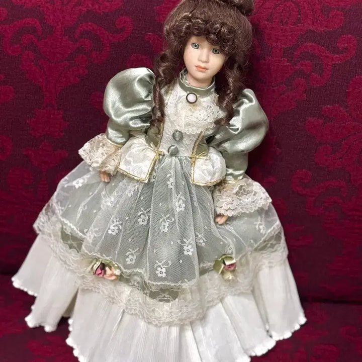 [BUNJANG] Vintage Antique Porcelain Doll Mint Dress / 빈티지 앤틱 포세린 인형 민트색 드레스