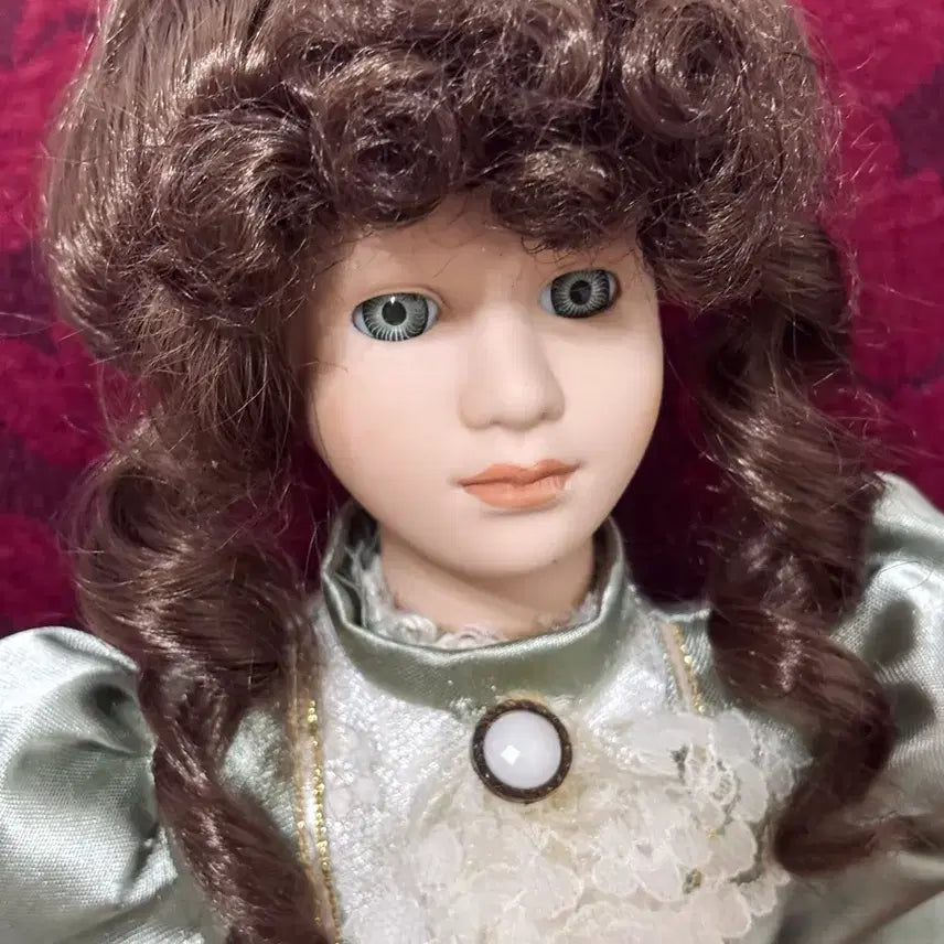[BUNJANG] Vintage Antique Porcelain Doll Mint Dress / 빈티지 앤틱 포세린 인형 민트색 드레스