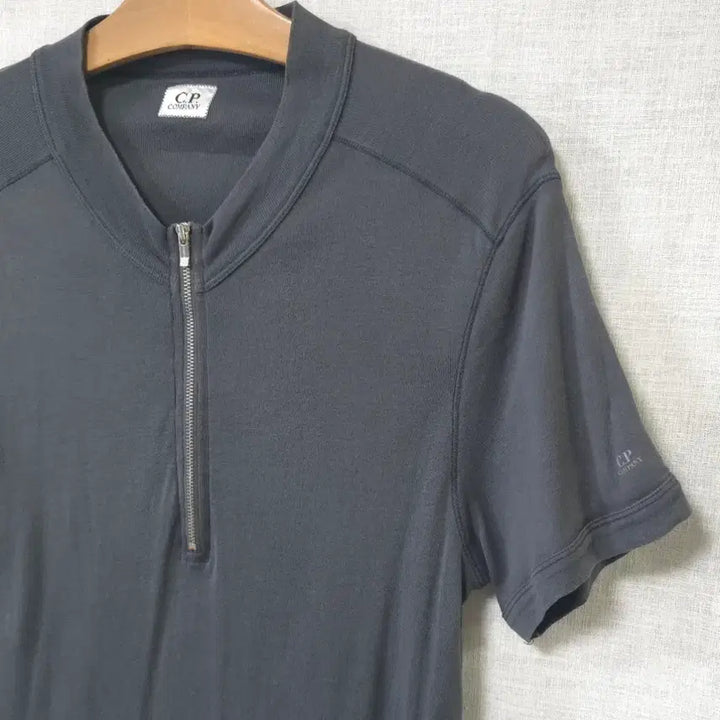[BUNJANG] CP Company Muscle Fit Half-Zip T-Shirt / CP컴퍼니 정품 근육남 반팔 티셔츠 여름 씨피 킴퍼니 100