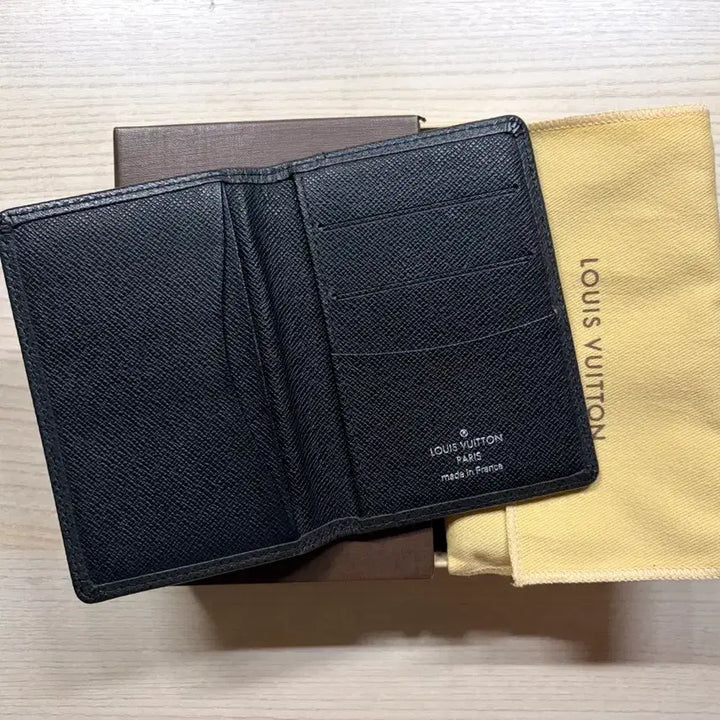 [BUNJANG] Louis Vuitton Taiga Pocket Organizer Card Holder / 루이비통 타이가 포켓 오거나이저