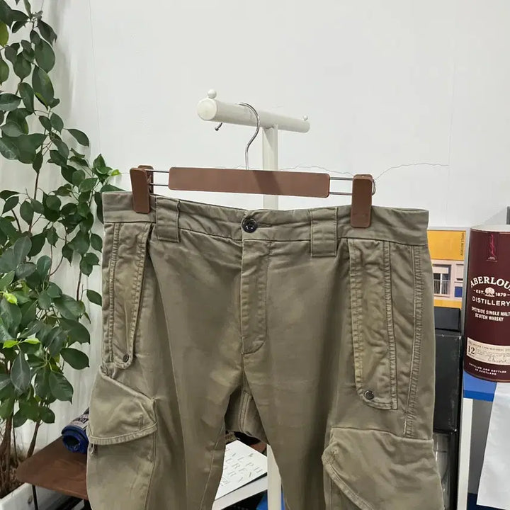 [BUNJANG] CP Company Lens Patch Magazine Pocket Cargo Pants 46 / Cp컴퍼니 렌즈와펜 탄창포켓 카고팬츠 46