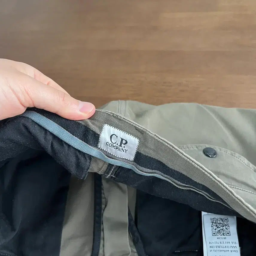 [BUNJANG] CP Company Lens Patch Magazine Pocket Cargo Pants 46 / Cp컴퍼니 렌즈와펜 탄창포켓 카고팬츠 46
