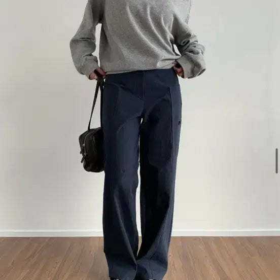 [BUNJANG] Lovemeou Loop Sweatshirt Grey / 러브미우 루프 맨투맨 단품 그레이 오프숄더
