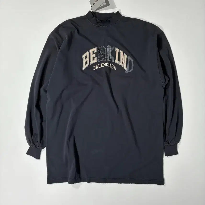 [BUNJANG] Balenciaga Be Kind Berlin Distressed Long Sleeve / 발렌시아가 비카인드 베를린 디스트레스드 롱슬리브 페이디드 블랙 1사이즈