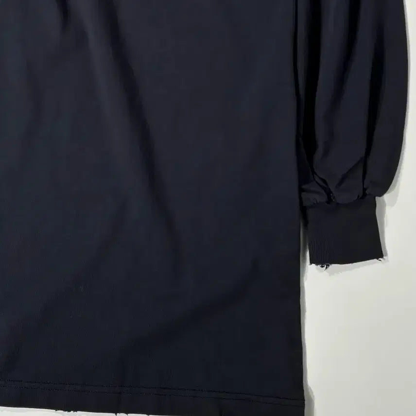 [BUNJANG] Balenciaga Be Kind Berlin Distressed Long Sleeve / 발렌시아가 비카인드 베를린 디스트레스드 롱슬리브 페이디드 블랙 1사이즈