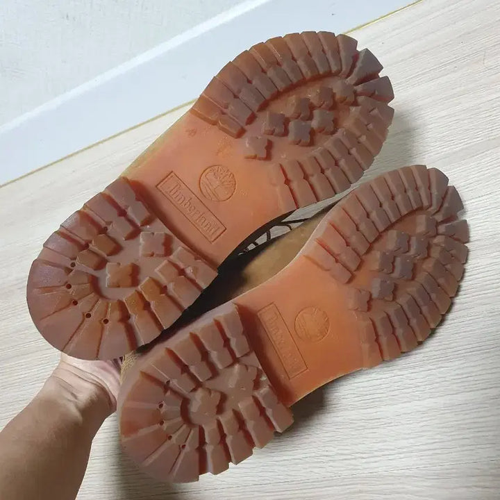 [SOLD OUT] 팀버랜드 6인치 프리미엄 부츠 브라운 250~55