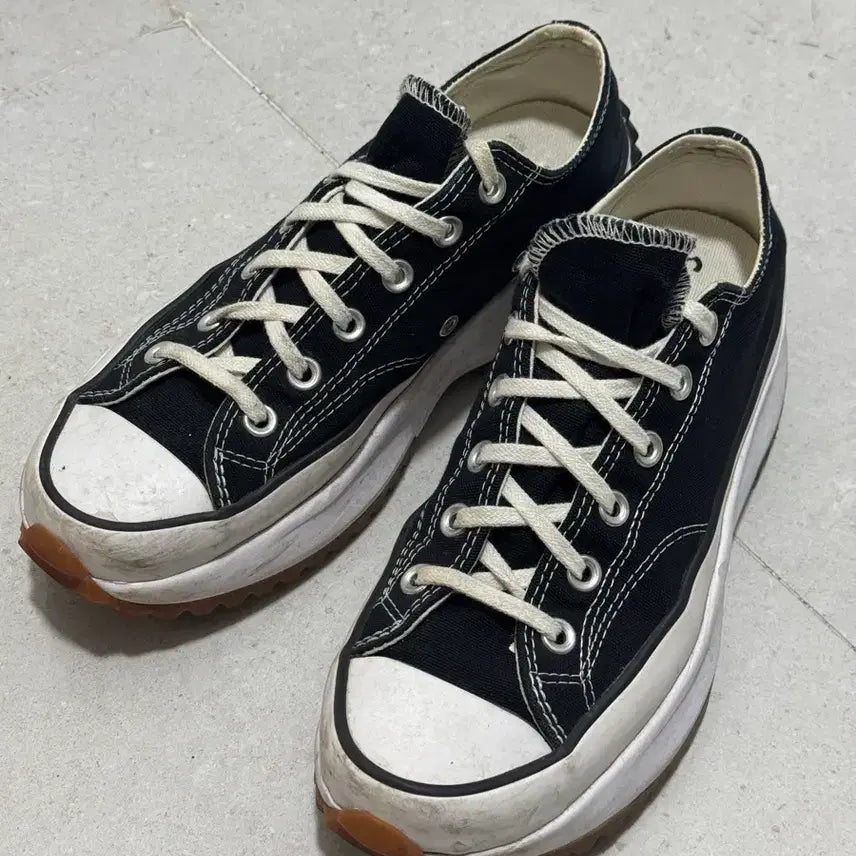 [BUNJANG] Converse Run Star Hike Low Black Sneakers / 컨버스 런스타 하이크 로우