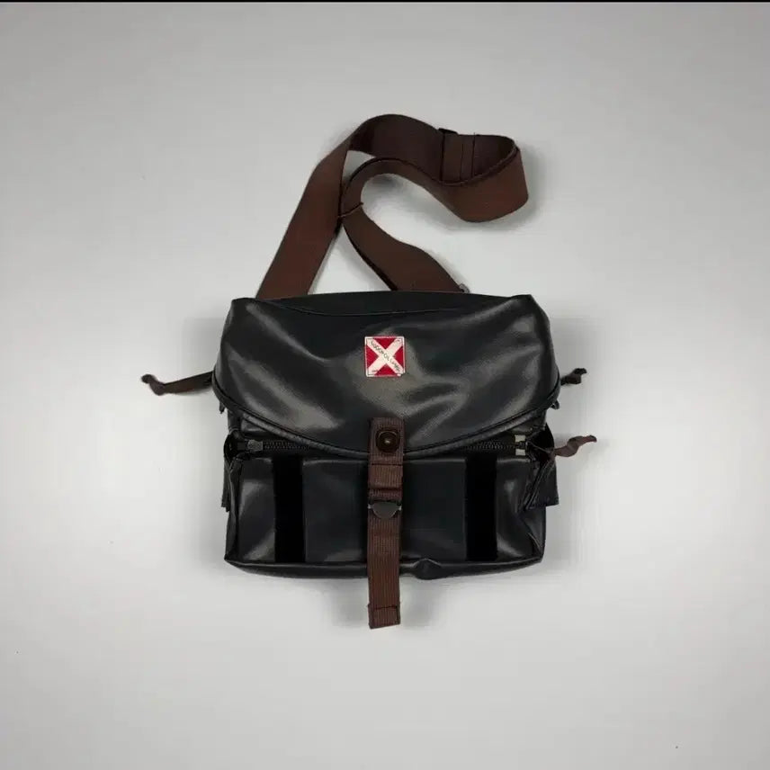 [BUNJANG] Yoshida Porter, Luggage Label, Liner Shoulder Bag, Black / 요시다포터 러기지라벨 라이너 숄더백 블랙
