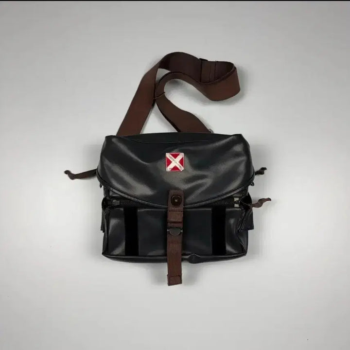 [BUNJANG] Yoshida Porter, Luggage Label, Liner Shoulder Bag, Black / 요시다포터 러기지라벨 라이너 숄더백 블랙