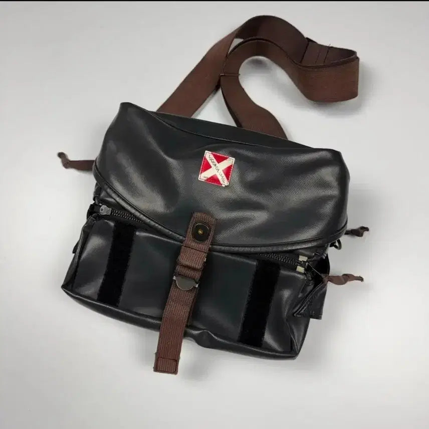 [BUNJANG] Yoshida Porter, Luggage Label, Liner Shoulder Bag, Black / 요시다포터 러기지라벨 라이너 숄더백 블랙