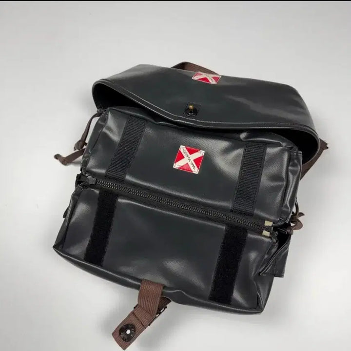 [BUNJANG] Yoshida Porter, Luggage Label, Liner Shoulder Bag, Black / 요시다포터 러기지라벨 라이너 숄더백 블랙