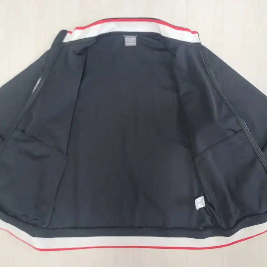 [BUNJANG] Discovery Basic Damburu Training Jacket / (105)디스커버리 베이직 담보루 트레이닝 자켓 판매합니다