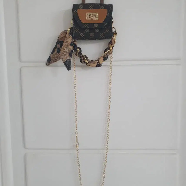 [BUNJANG] Mini Scarf Chain Crossbody Bag / 미니 스카프 체인 크로스백