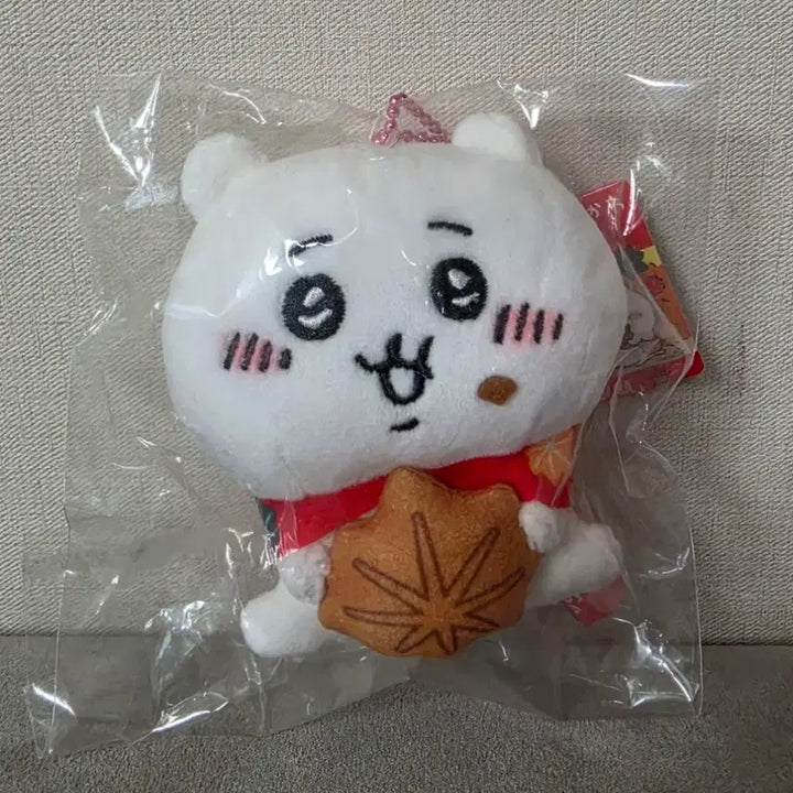 [BUNJANG] Chiikawa Momijimaru Doll Keyring (Sealed) / 치이카와 인형 키링 미개봉