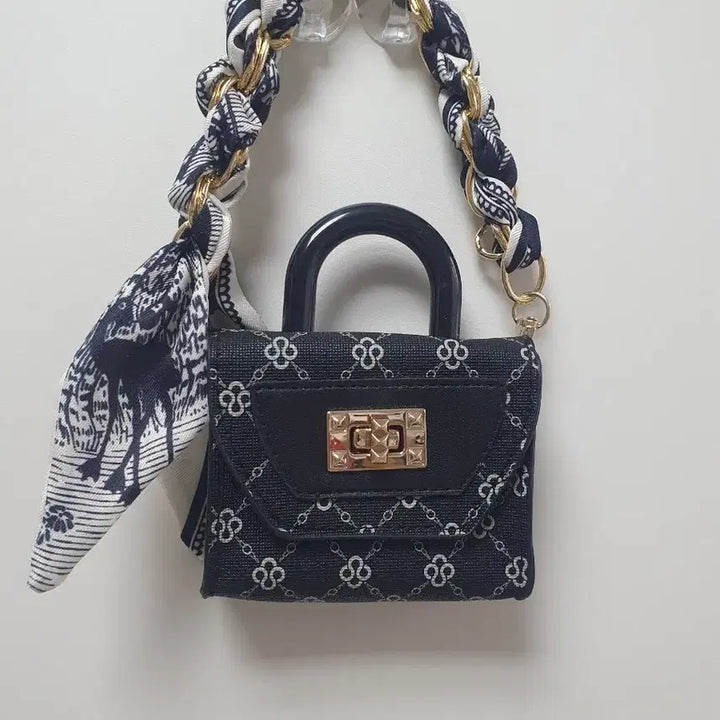 [BUNJANG] Black Mini Tote Bag with Scarf Chain / 미니 블랙 토트백 + 스카프 체인