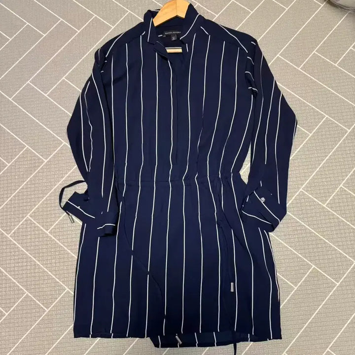 [BUNJANG] Banana Republic Striped Dress S / 바나나 리퍼블릭 스트라이프 원피스 / S 90사이즈