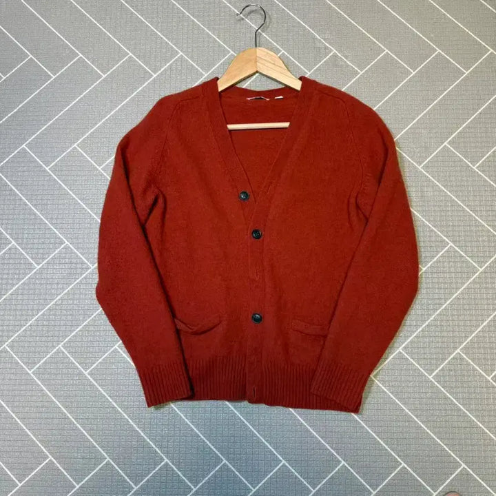 [BUNJANG] Uniqlo Cardigan S/90 Size / 유니클로 가디건 / S 90사이즈