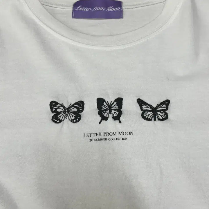 [BUNJANG] Letter From Moon Butterfly Embroidered Crop T-shirt / 레터프롬문 반팔티