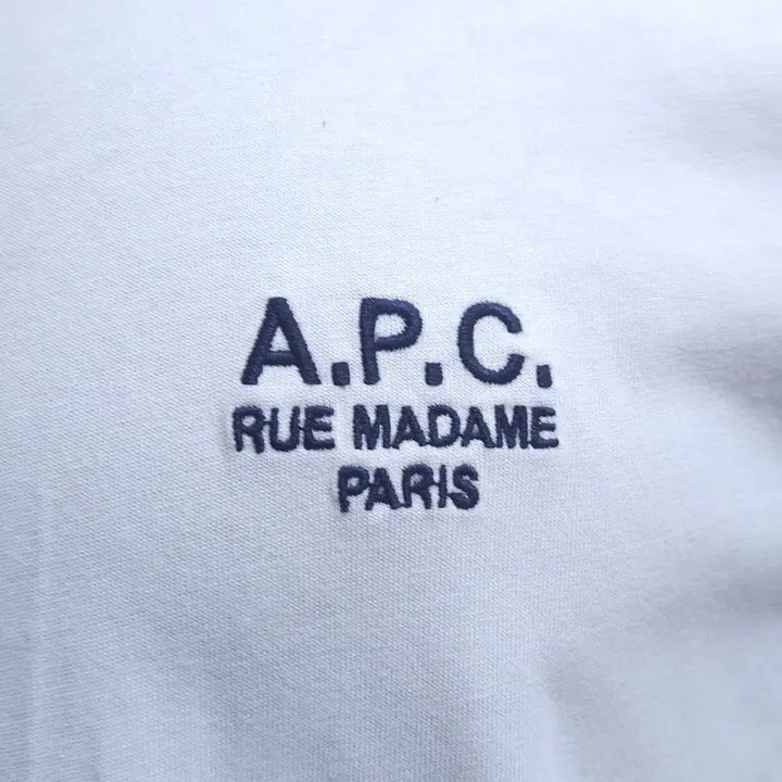 [SOLD OUT] A.P.C. 화이트 로고 반팔 티셔츠