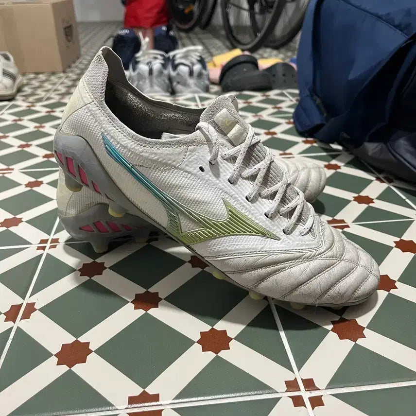 [SOLD OUT] 미즈노 모렐리아 네오 3 베타 재팬 MD 280 축구화