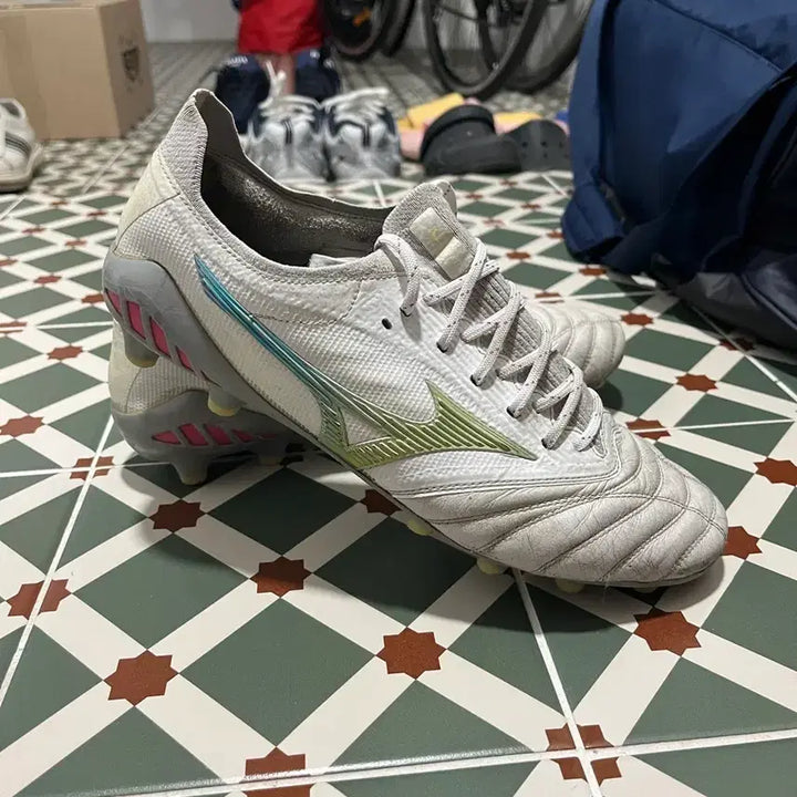 [SOLD OUT] 미즈노 모렐리아 네오 3 베타 재팬 MD 280 축구화