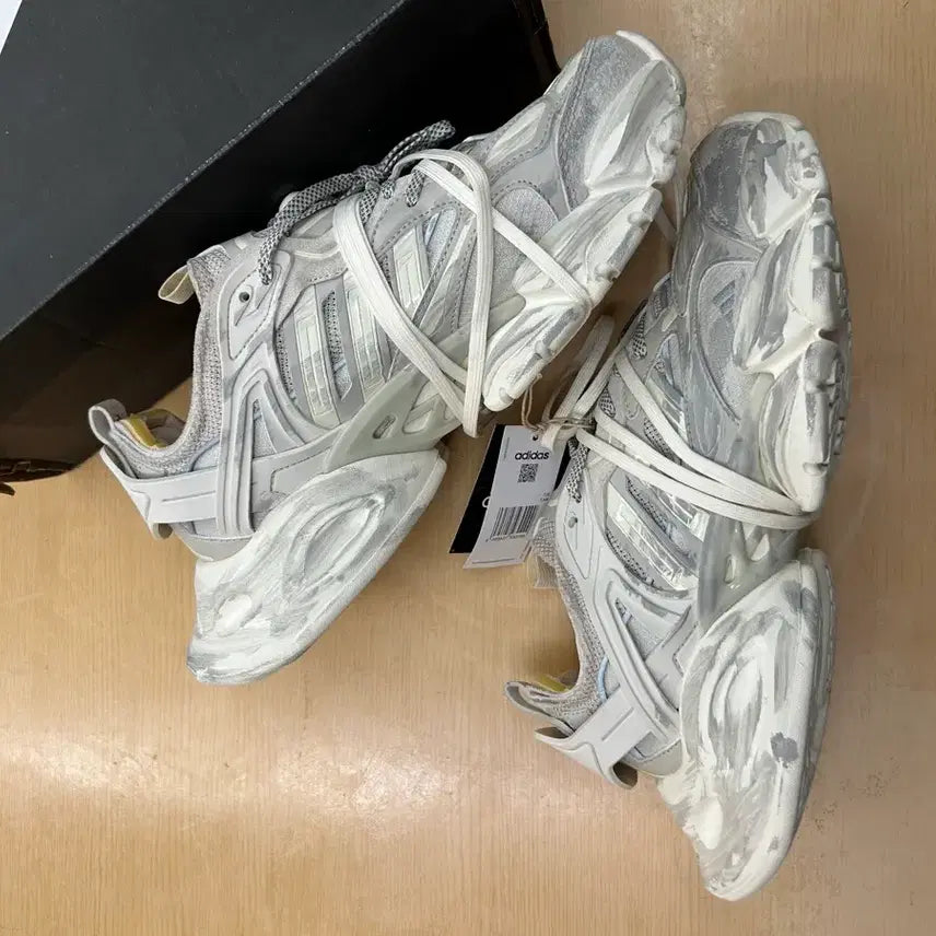 [SOLD OUT] (새상품) 280 아디다스 XLG 러너 디럭스 그레이 실버 메탈릭