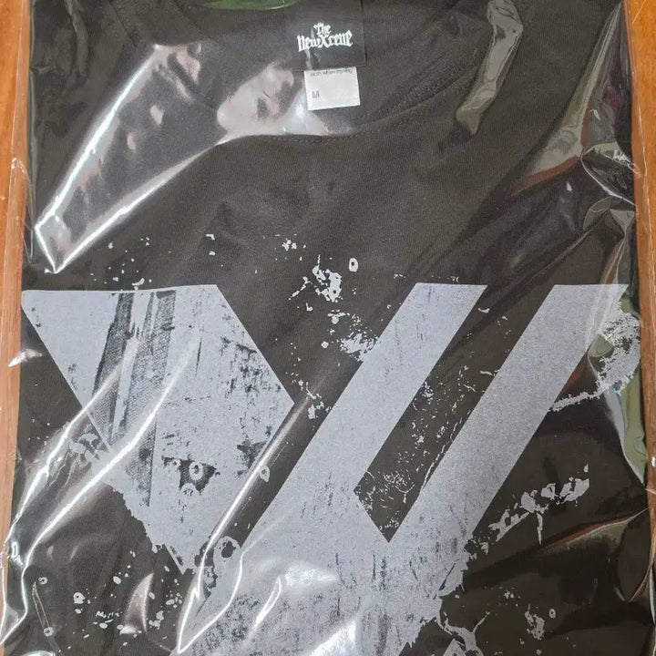 [BUNJANG] Ateez Japan Concert MD T-shirt (Black) / 미개봉) 엑디즈 일본 콘서트 md 티셔츠 블랙