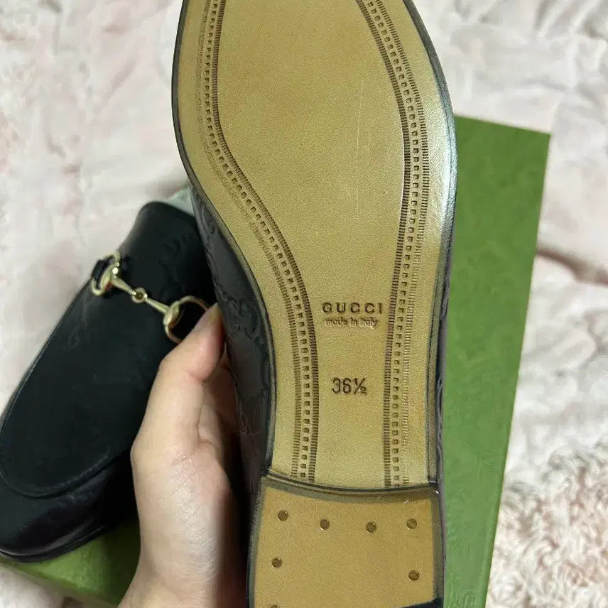 [SOLD OUT] 구찌 조던 레더 로퍼 235~240 사이즈