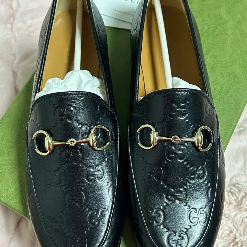 [SOLD OUT] 구찌 조던 레더 로퍼 235~240 사이즈