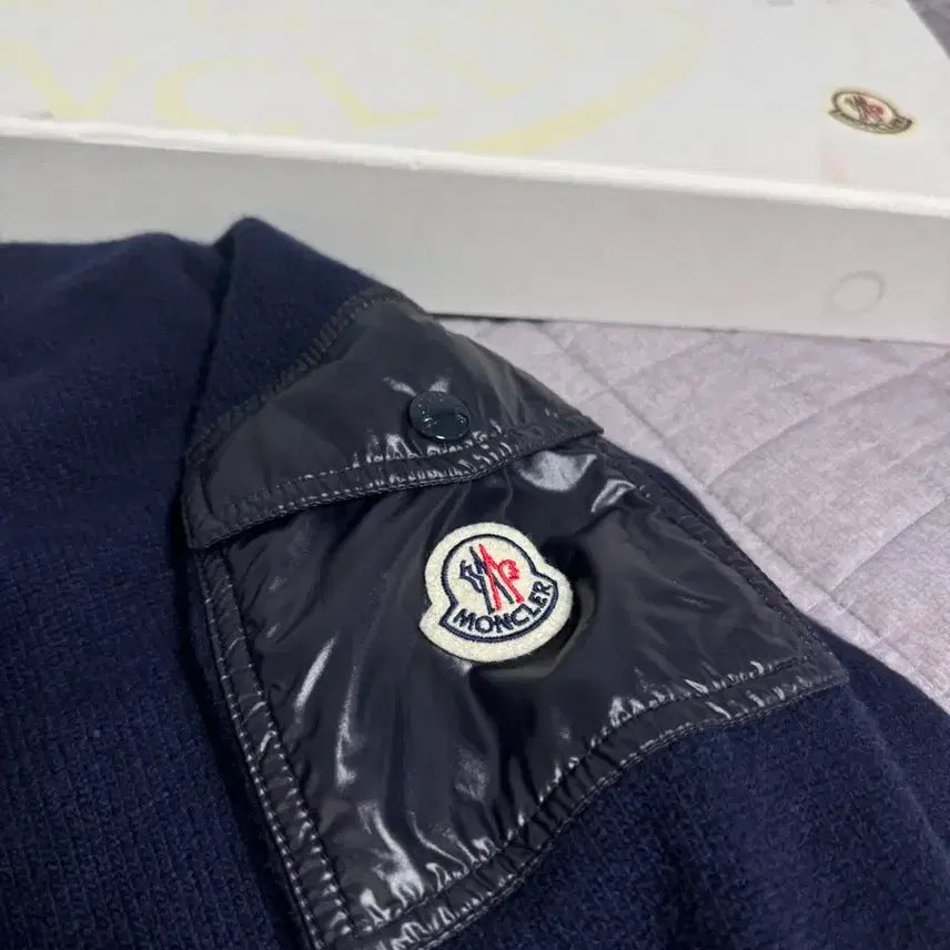 [BUNJANG] Moncler Logo Patch Knit Zip-Up XL / [백화점판/XL]몽클레어 로고패치 니트집업