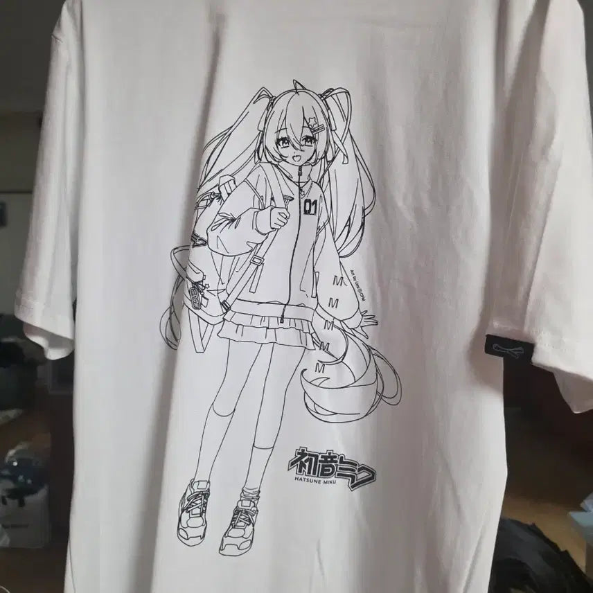 [BUNJANG] Spao Hatsune Miku T-shirt / 스파오 하츠네미쿠 티셔츠 팝니다.