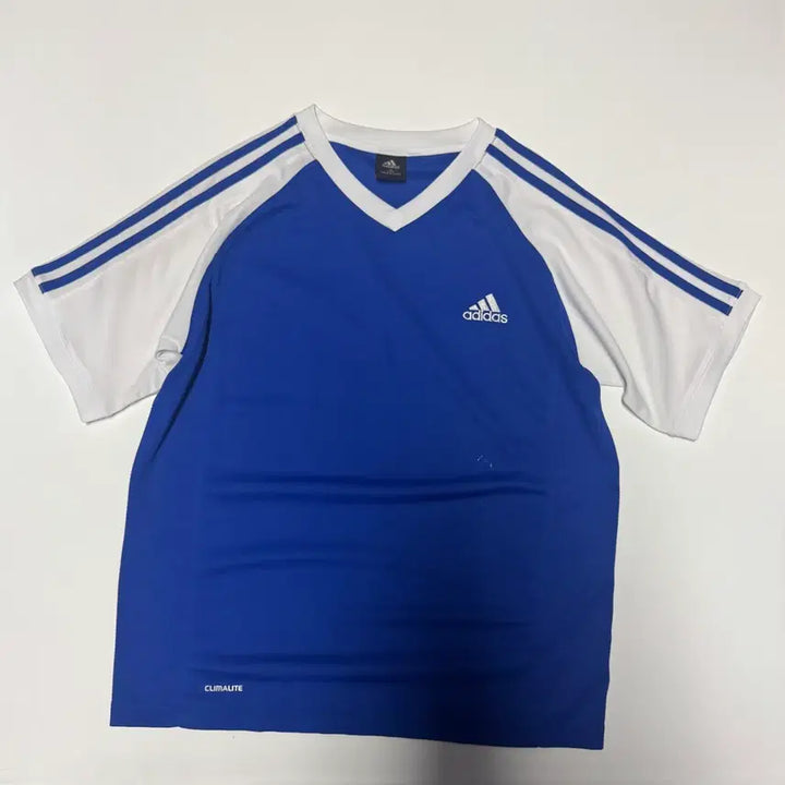 [BUNJANG] Adidas Old School Three-Stripes Track Short Sleeve T-Shirt / 공용 아디다스 올드스쿨 귀여운 삼선 트랙 반팔 티셔츠