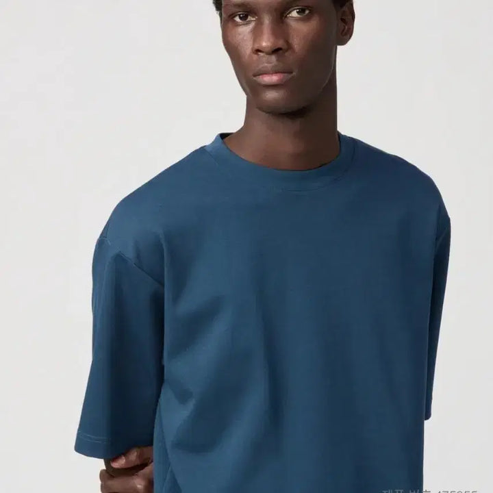 [BUNJANG] Uniqlo Airism Oversized Crew Neck T-shirt / 유니클로 에어리즘 오버사이즈 크루넥T 반팔