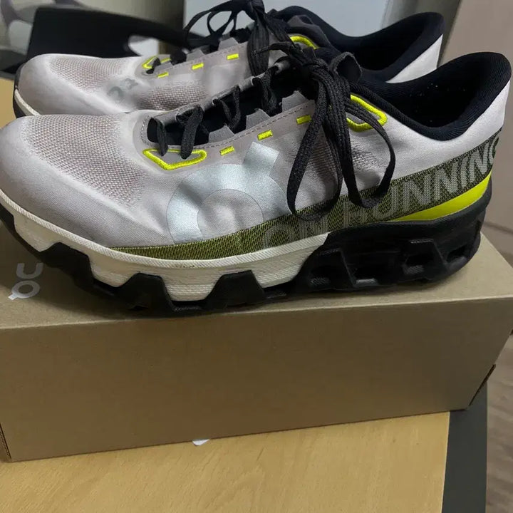 [SOLD OUT] 온러닝 클라우드 몬스터 하이퍼 270