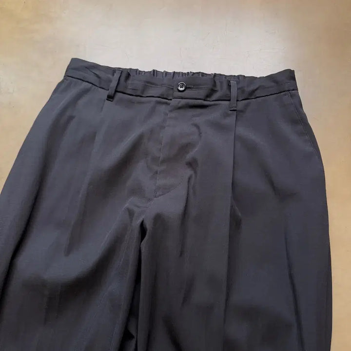 [BUNJANG] United Tokyo Light Nylon Cabra Banding Slacks / 유나이티드 도쿄 라이트 나일론 카브라 밴딩 슬랙스 4사이즈