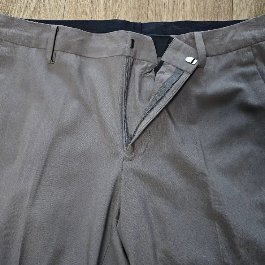 [BUNJANG] Giordano Slacks Dark Beige Pants / 지오다노 슬랙스 다크베이지 84 새제품 팝니다