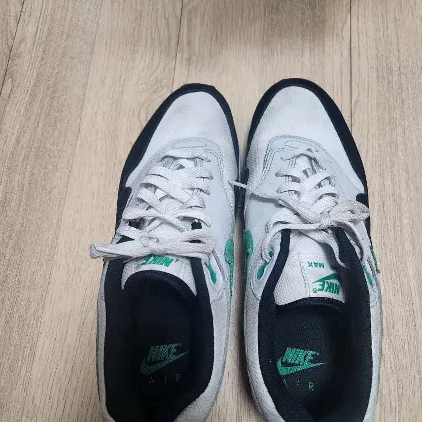 [BUNJANG] Nike Air Max 275 Sneakers / 나이키 에어맥스 275