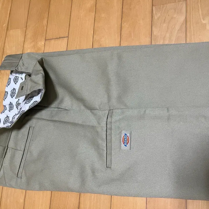 [BUNJANG] Dickies Loose Fit Work Shorts / 디키즈 루즈핏 워크쇼츠