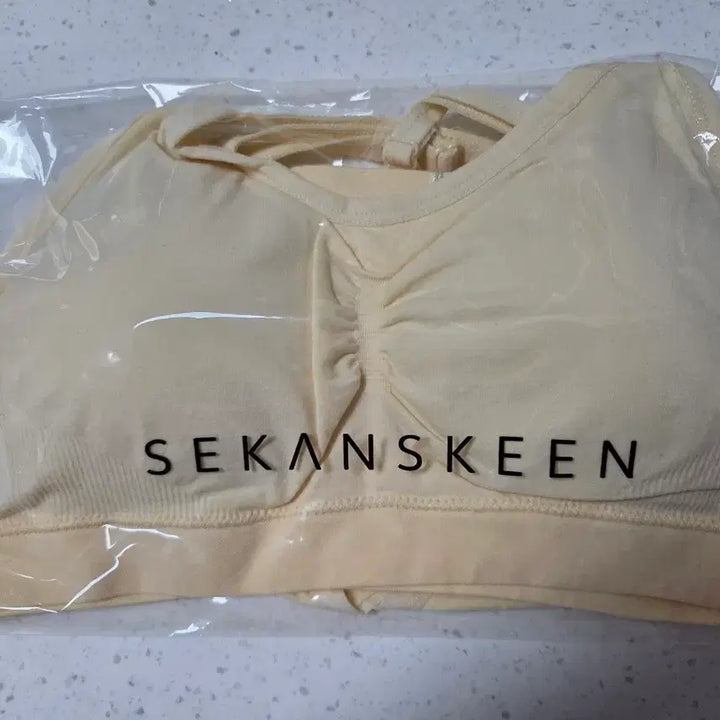 [BUNJANG] Secondskin Air Light Bra and Panty Set / 세컨스킨 에어라이트 브라 팬티 3세트(새상품)