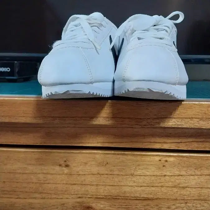 [BUNJANG] Nike Cortez Leather Sneakers (245) / 나이키 정품 코르테즈 레더.운동화. 245
