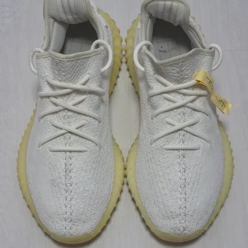 [SOLD OUT] 아디다스 이지부스트 350 V2 트리플 화이트 275 사이즈