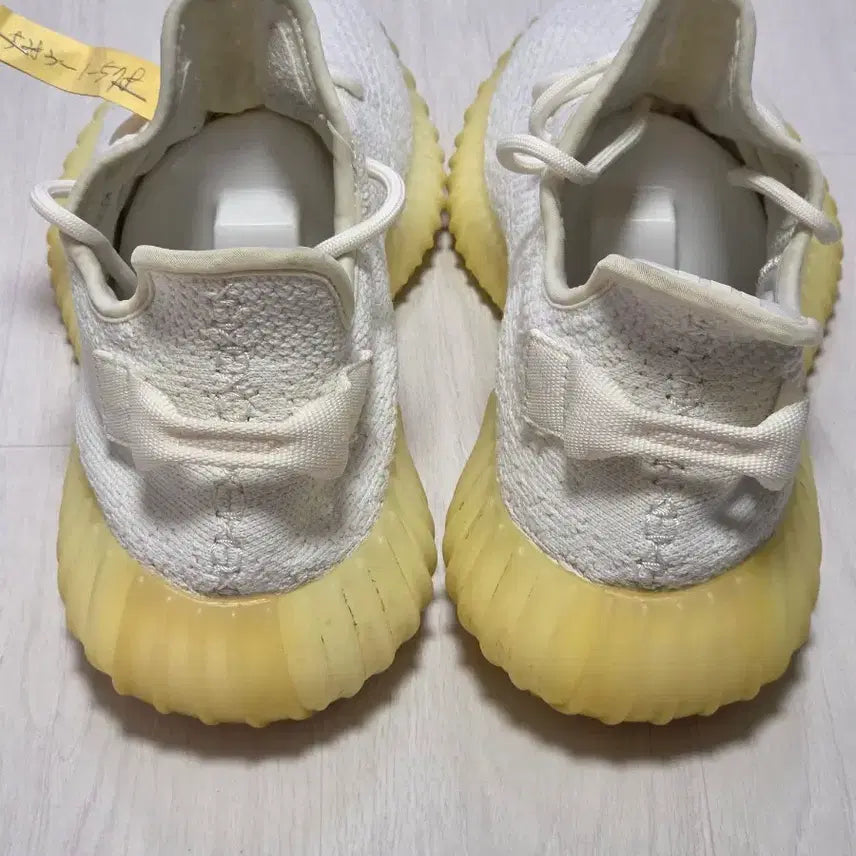 [SOLD OUT] 아디다스 이지부스트 350 V2 트리플 화이트 275 사이즈