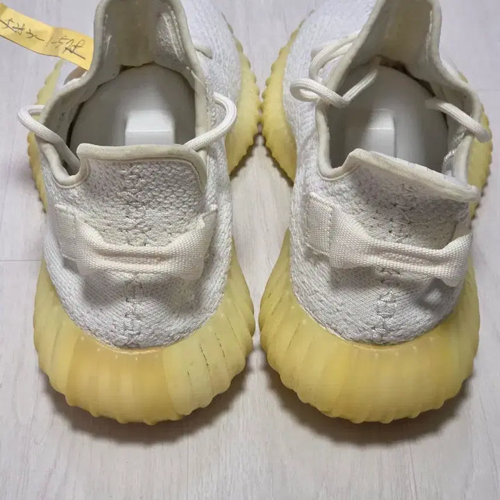 [SOLD OUT] 아디다스 이지부스트 350 V2 트리플 화이트 275 사이즈