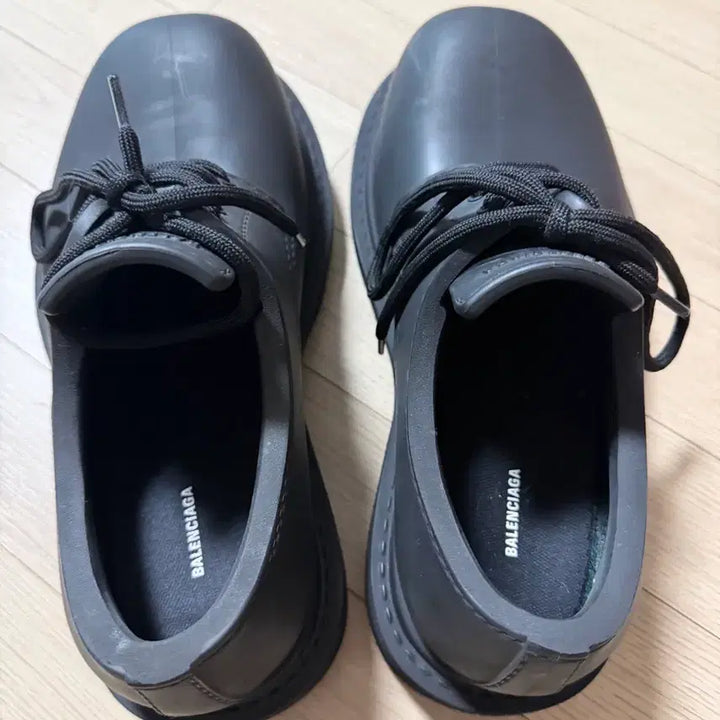 [SOLD OUT] 발렌시아가 스테이로이드 더비