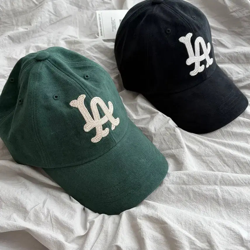 [SOLD OUT] 린에비뉴 / 체인스티치 LA로고 코어블랙, 포레스트 그린 / free