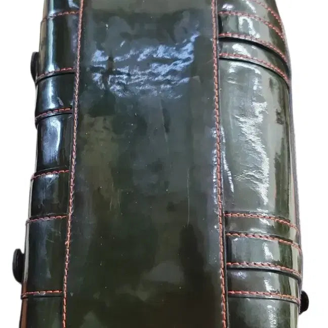 [SOLD OUT] MCM 에나멜 토트백 블랙 서류가방