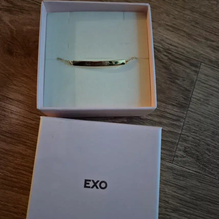 [BUNJANG] EXO Baekhyun Gold Engraved Bracelet / 엑소백현이 팔찌