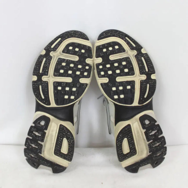 [SOLD OUT] 나이키 남성 V2K 런(Run) 서밋 화이트 실버 (260) 상상샵