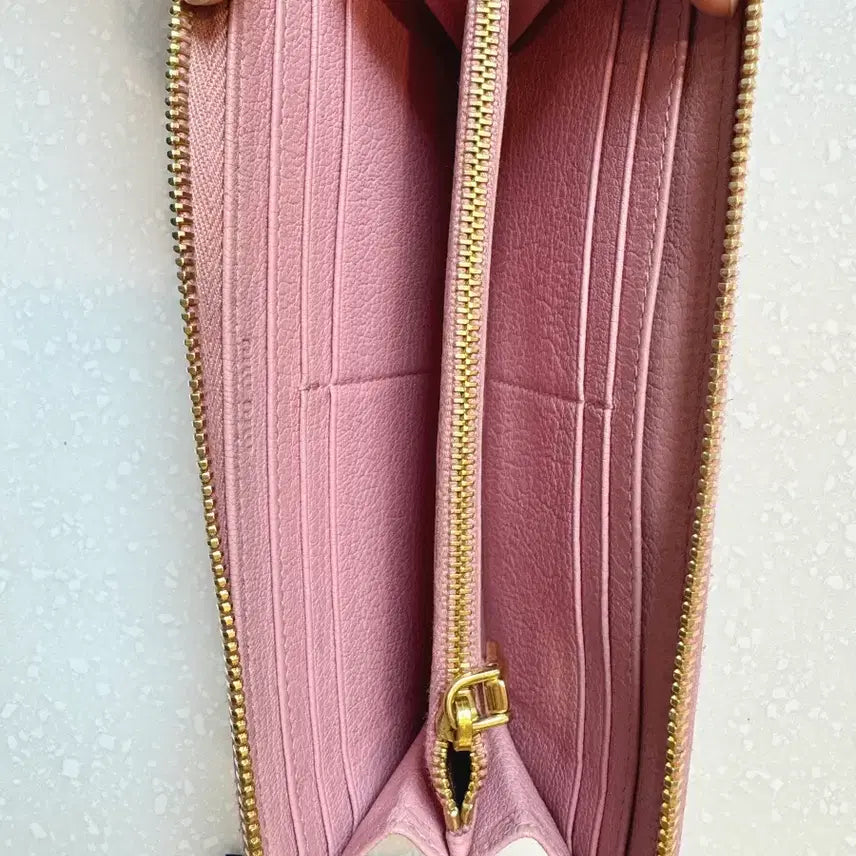 [BUNJANG] Miu Miu Long Wallet / 미우미우 장지갑
