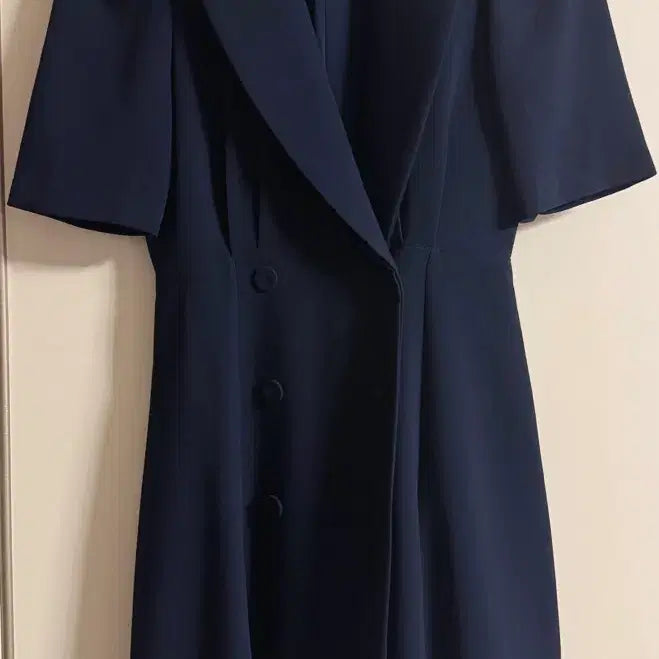 [BUNJANG] Invest Navy Double-Button Dress (Recommended for Wedding Guest Attire) Size 55 / 인베스트 Invest 네이비 더블버튼 원피스(하객룩 강추!) 55사이즈